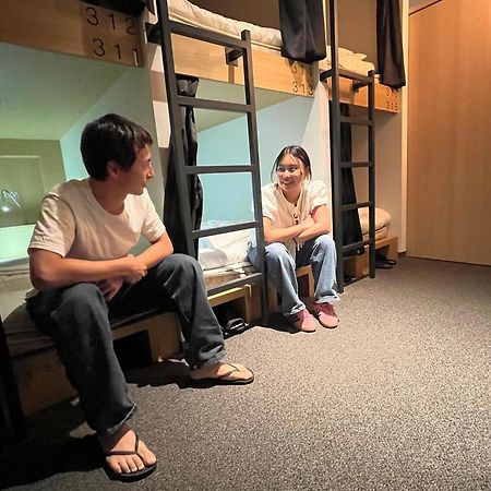 White Hostel Shinsaibashi أوساكا المظهر الخارجي الصورة