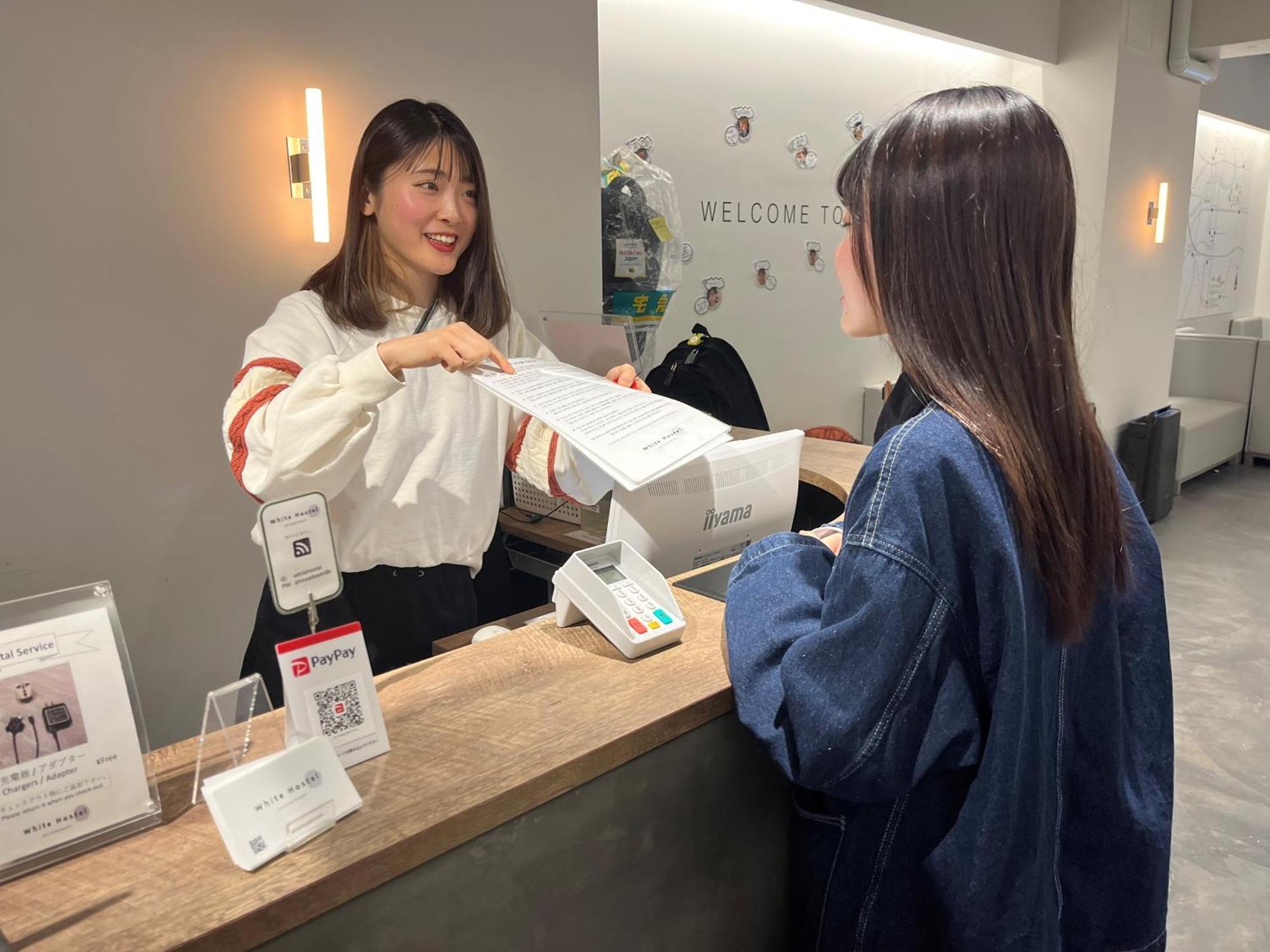 White Hostel Shinsaibashi أوساكا المظهر الخارجي الصورة