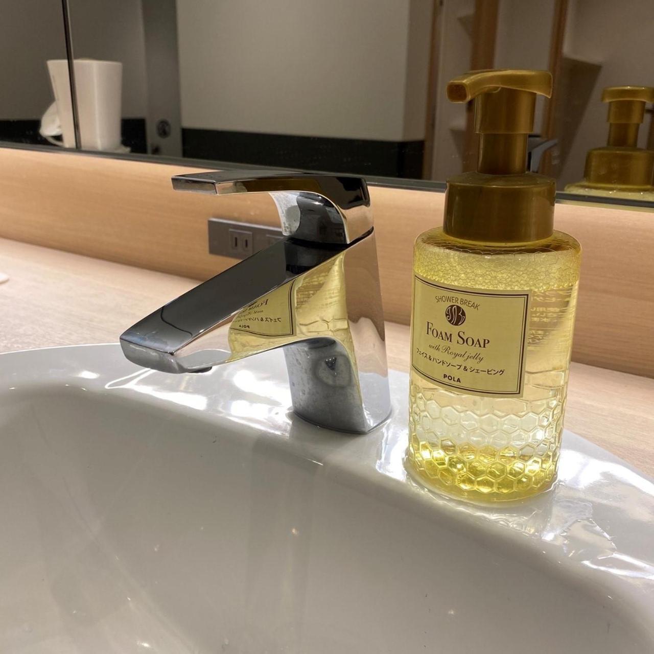 White Hostel Shinsaibashi أوساكا المظهر الخارجي الصورة