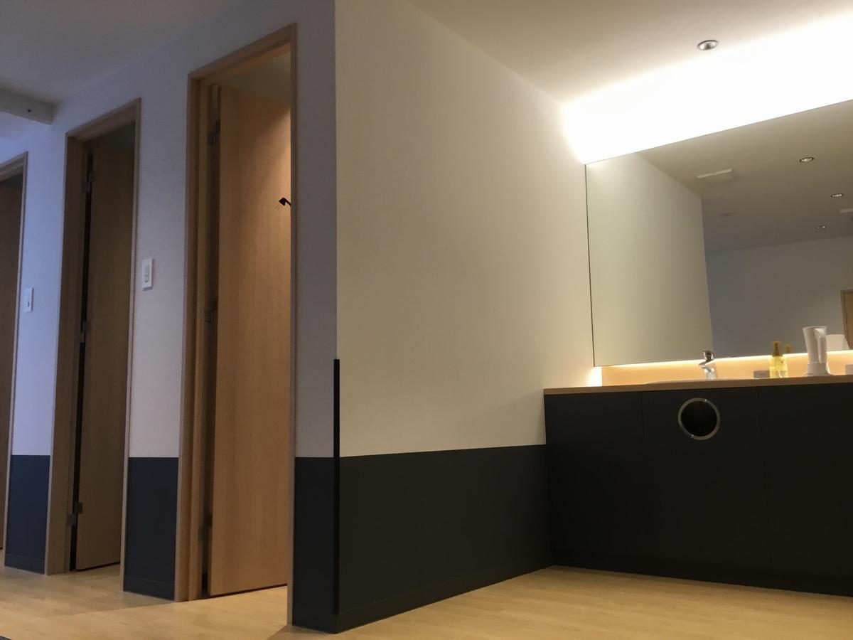 White Hostel Shinsaibashi أوساكا المظهر الخارجي الصورة
